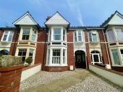 4 bedroom terraced house for sale in The Mall, Swindon, SN1