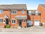 4 bedroom terraced house for sale in Thompson Close,...