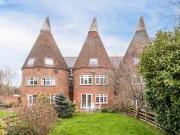 4 Bedroom Terraced House For Sale In Tonbridge, Kent