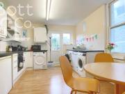 4 bedroom terraced house for sale in Upper Abbey Road,...