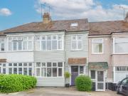 4 bedroom terraced house for sale in Westwood Avenue,...
