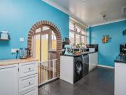 4 bedroom terraced house for sale in Wykeham Road,...