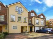 4 bedroom terraced house for sale in Wyndhurst Close...