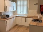 4 bedroom Terraced House To Let