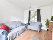 4 bedroom Terraced House To Let