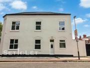 4 bedroom terraced house to rent
