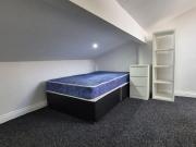 4 bedroom terraced house to rent