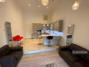 4 bedroom terraced house to rent