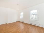 4 bedroom terraced house to rent