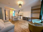 4 bedroom terraced house to rent