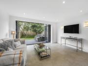 4 bedroom terraced house to rent