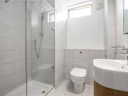 4 bedroom terraced house to rent