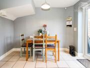 4 bedroom terraced house to rent
