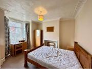 4 bedroom terraced house to rent