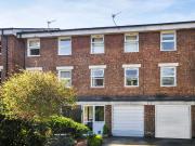 4 bedroom terraced house to rent