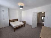 4 bedroom terraced house to rent