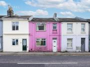 4 bedroom terraced house to rent