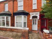 4 bedroom terraced house to rent