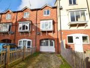 4 bedroom terraced house to rent