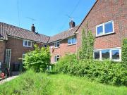 4 bedroom terraced house to rent