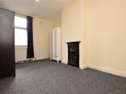 4 bedroom terraced house to rent