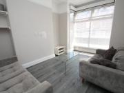 4 bedroom terraced house to rent