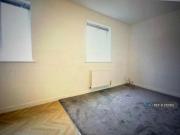 4 bedroom terraced house to rent