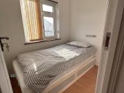 4 bedroom terraced house to rent