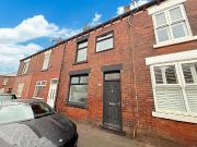 4 bedroom terraced house to rent