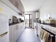 4 bedroom terraced house to rent