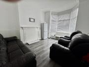 4 bedroom terraced house to rent