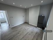 4 bedroom terraced house to rent