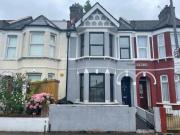 4 bedroom terraced house to rent