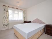 4 bedroom terraced house to rent