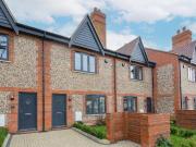 4 bedroom terraced house to rent