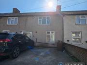 4 bedroom terraced house to rent