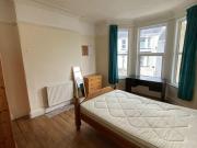 4 bedroom terraced house to rent