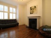 4 bedroom terraced house to rent