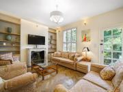 4 bedroom terraced house to rent