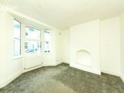 4 bedroom terraced house to rent