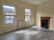 4 bedroom terraced house to rent