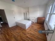 4 bedroom terraced house to rent