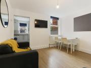 4 bedroom terraced house to rent