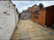 4 bedroom terraced house to rent
