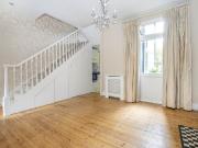 4 bedroom terraced house to rent