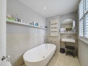 4 bedroom terraced house to rent