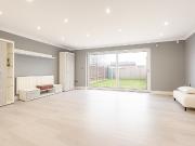 4 bedroom terraced house to rent