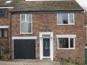4 bedroom terraced house to rent