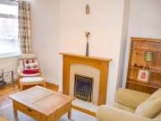 4 bedroom terraced house to rent