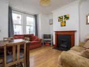 4 bedroom terraced house to rent